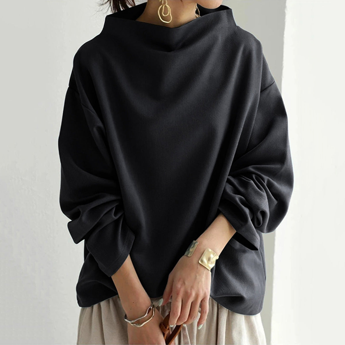 Lola - Elegant Jumper