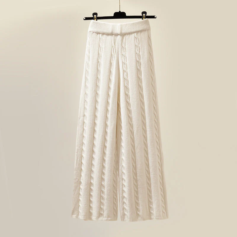 Charlotte | Comfortable and Cosy Knitting Set